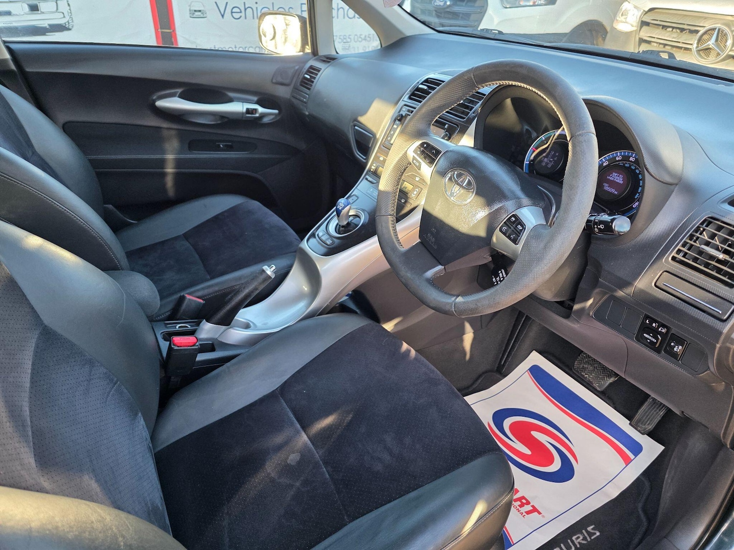 Used Toyota Auris 2012 for sale - 77468310: Photo 9