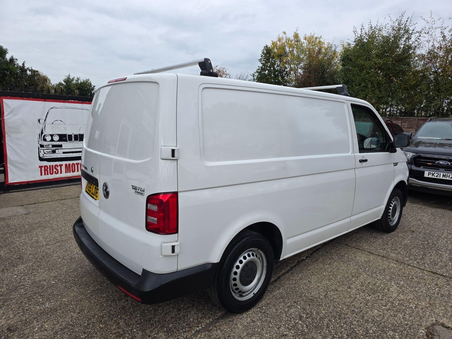 Used Volkswagen Transporter 2016 for sale - 76315222: Photo 3