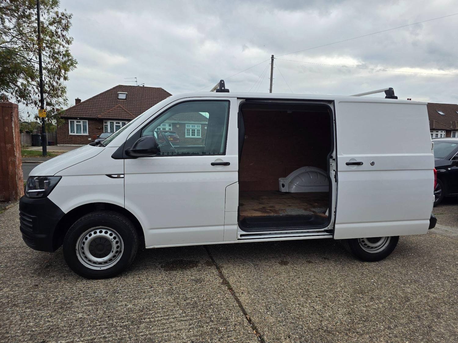 Used Volkswagen Transporter 2016 for sale - 76315222: Photo 8