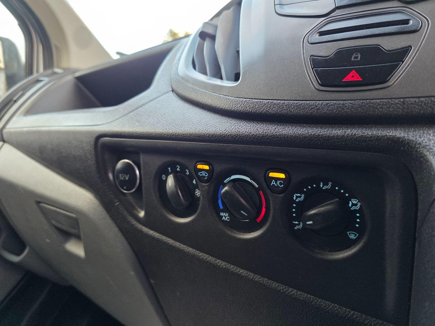 Used Ford Transit 2016 for sale - 76408919: Photo 28