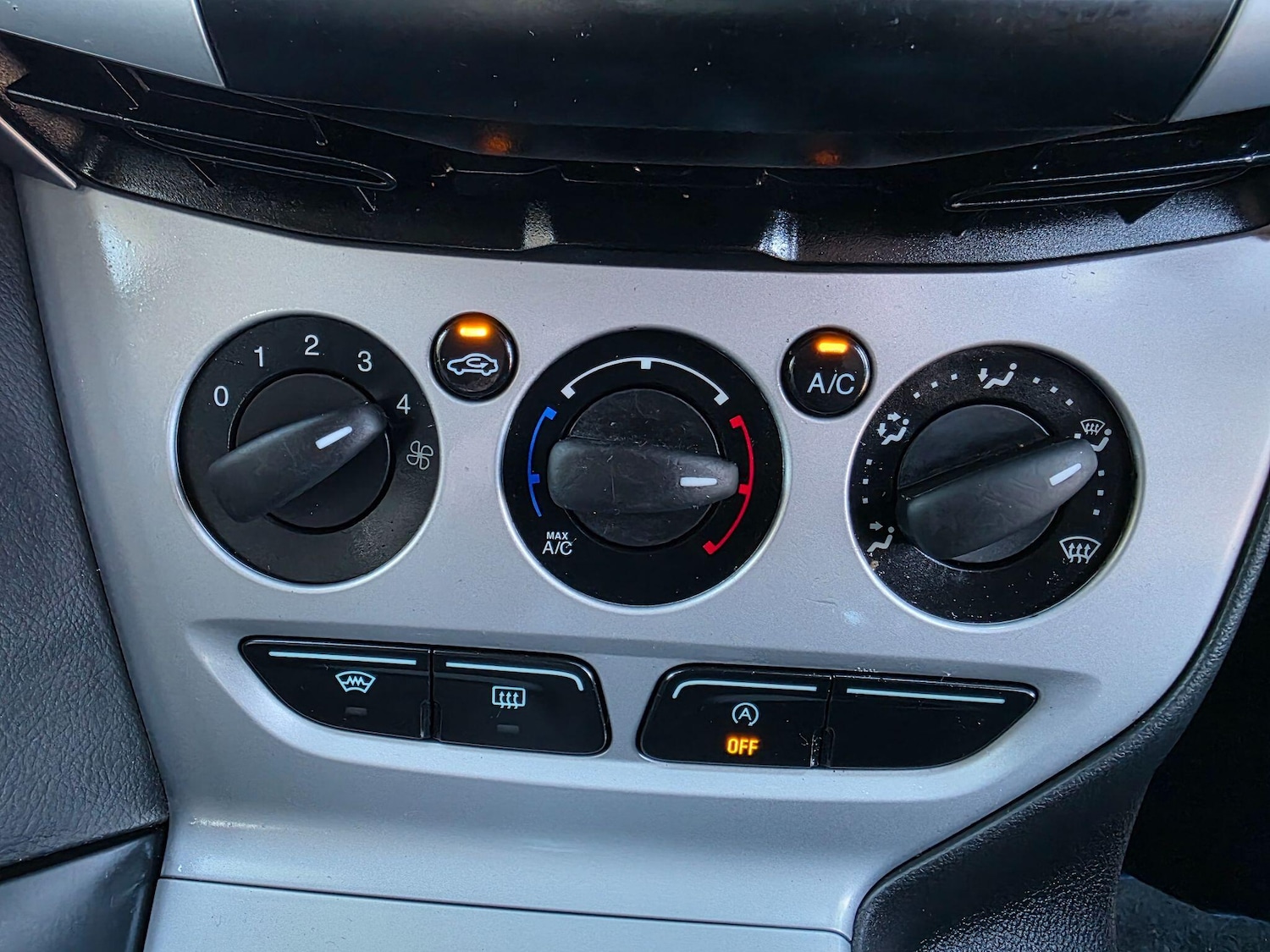 Used Ford Focus 2013 for sale - 77737373: Photo 27