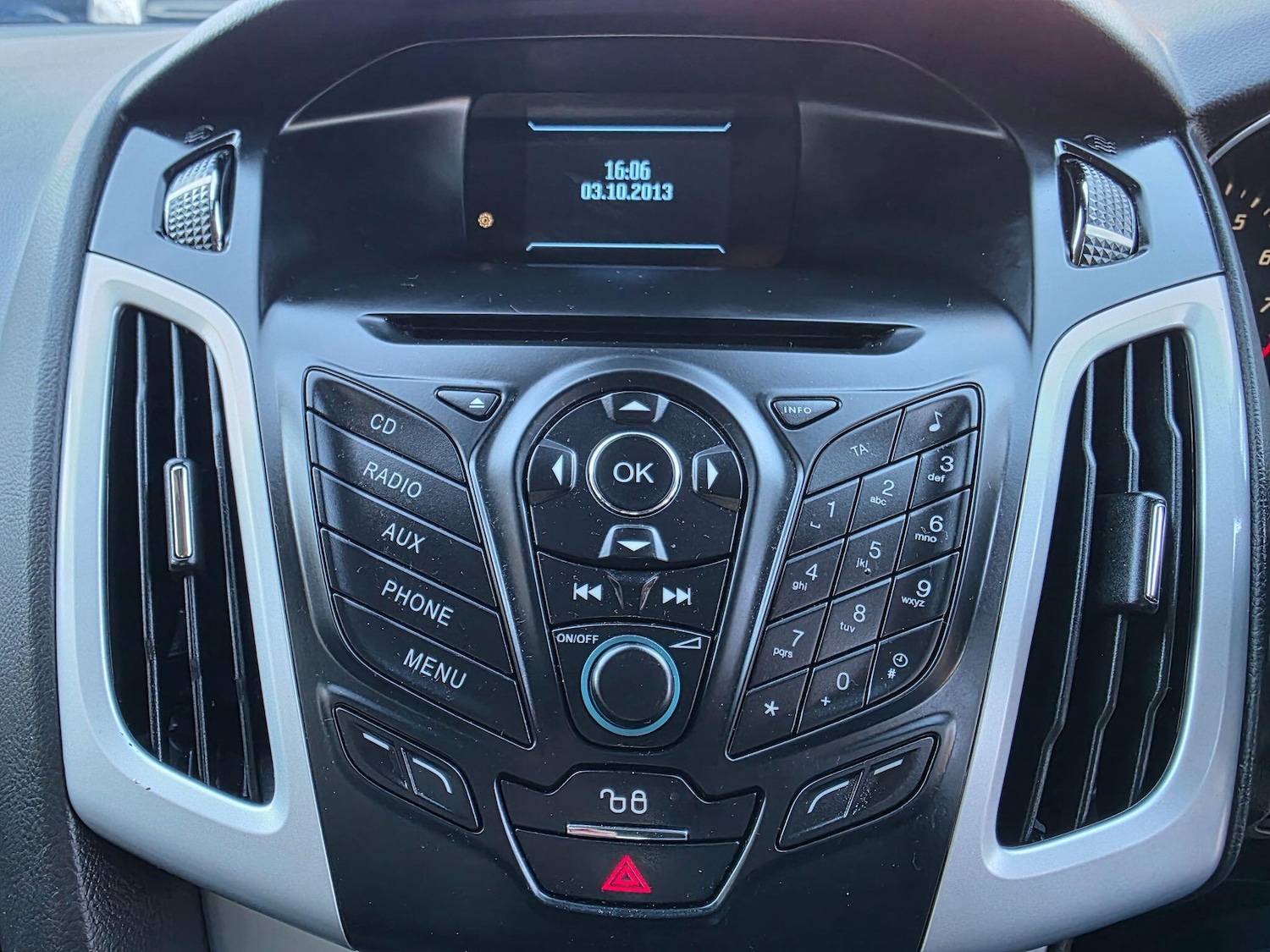 Used Ford Focus 2013 for sale - 77737373: Photo 28