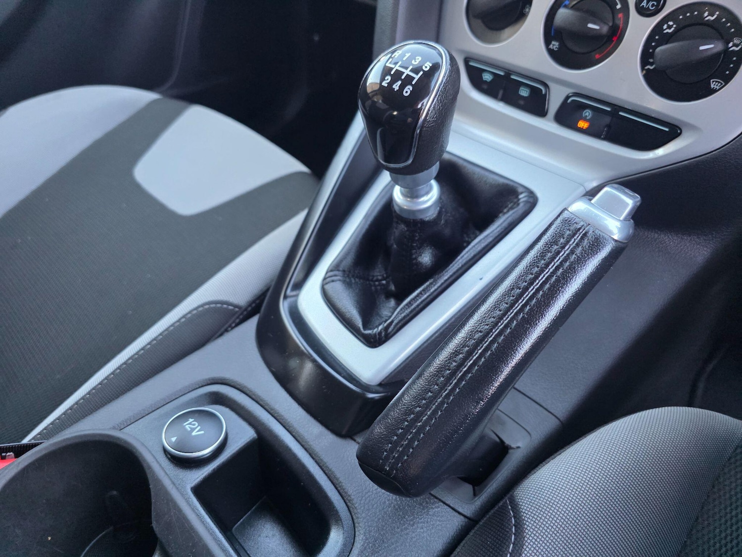 Used Ford Focus 2013 for sale - 77737373: Photo 32