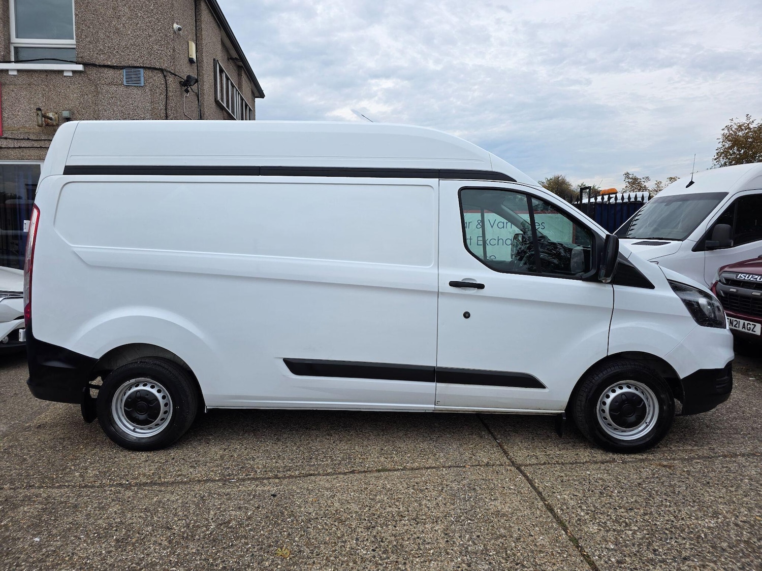 Used Ford Transit Custom 2018 for sale - 76152602: Photo 2