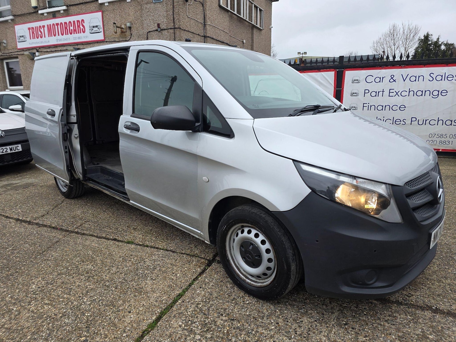 Used Mercedes-Benz Vito 2020 for sale - 77074957: Photo 15