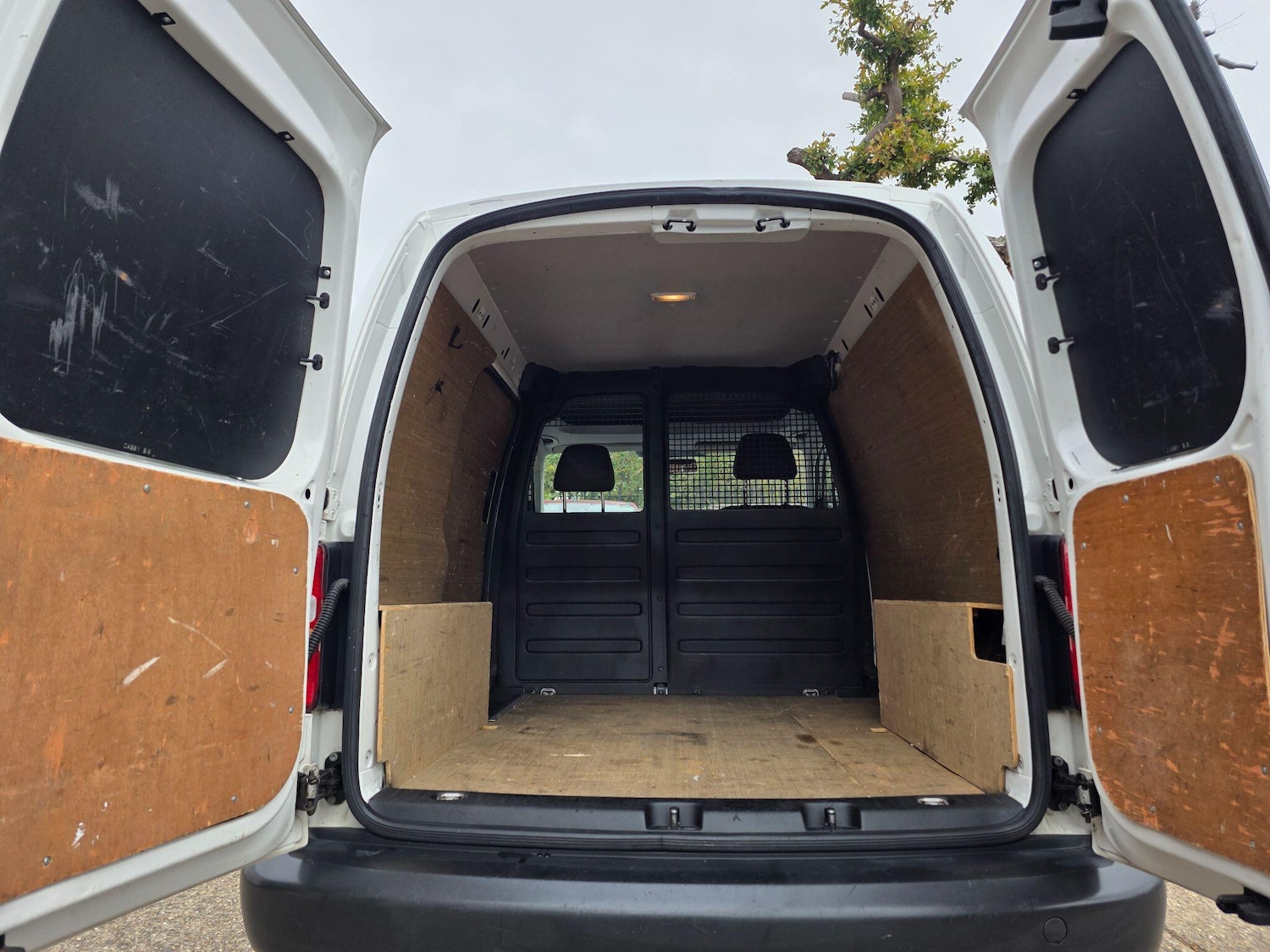 Used Volkswagen Caddy 2017 for sale - 76314678: Photo 15