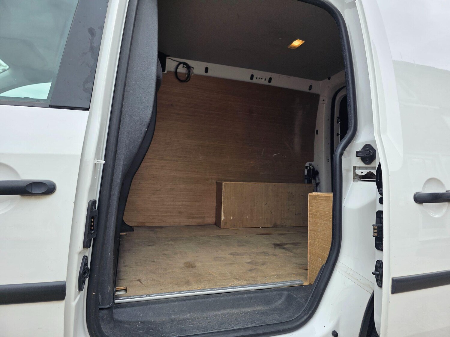 Used Volkswagen Caddy 2017 for sale - 76314678: Photo 24