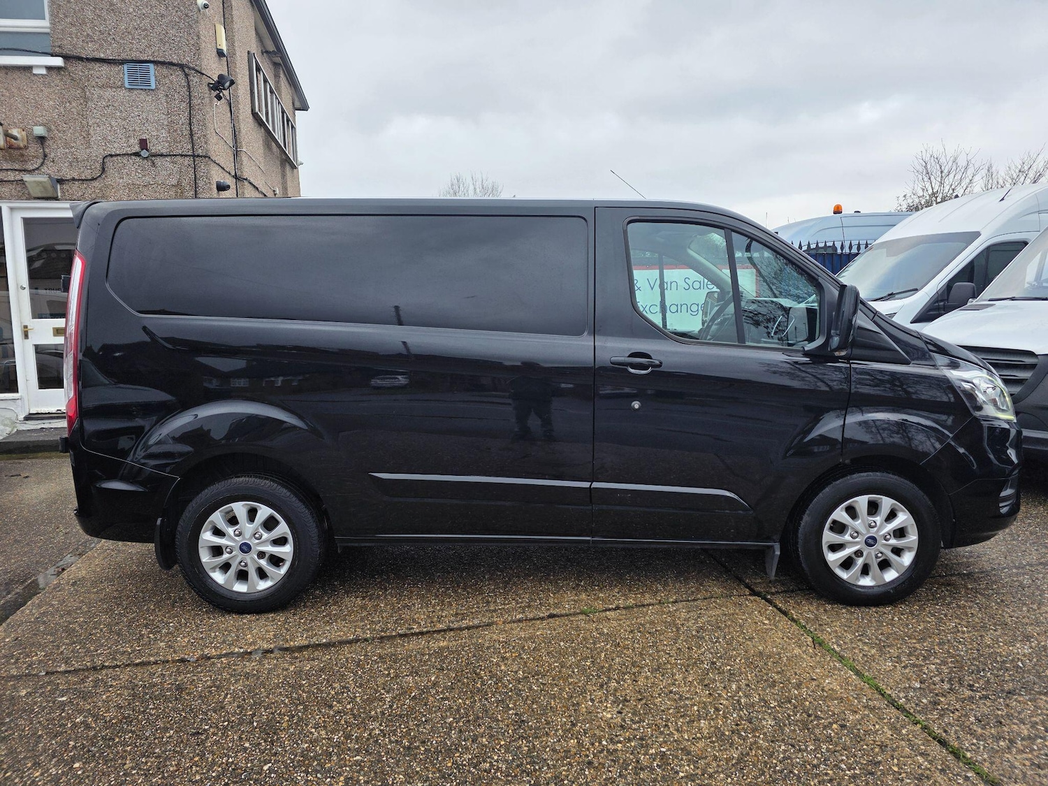 Used Ford Transit Custom 2018 for sale - 77290656: Photo 2