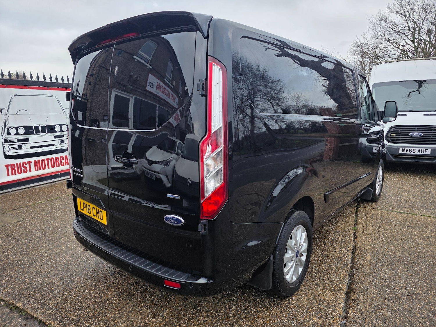 Used Ford Transit Custom 2018 for sale - 77290656: Photo 3