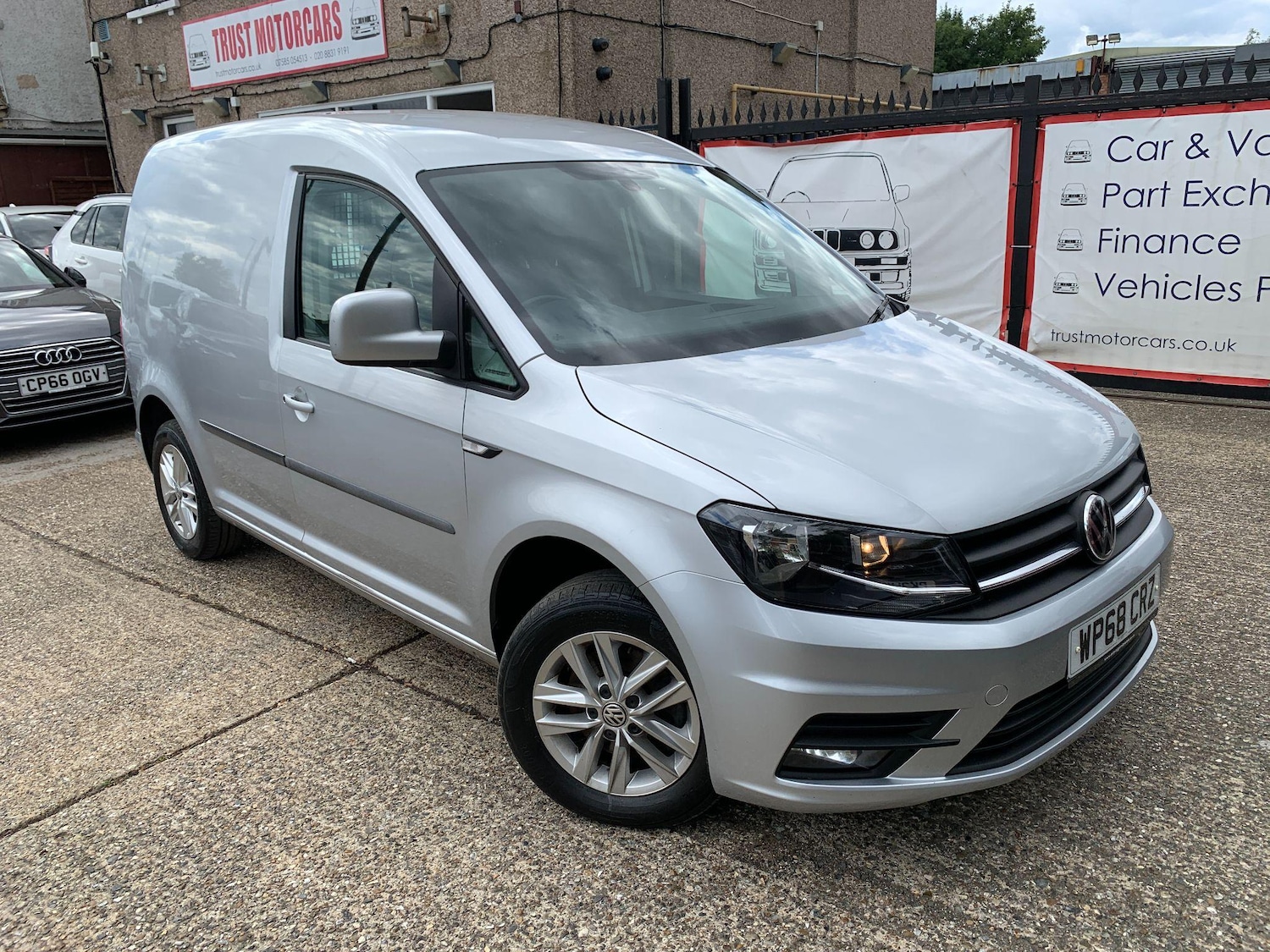 Used Volkswagen Caddy 2018 for sale - 76995670: Photo 1