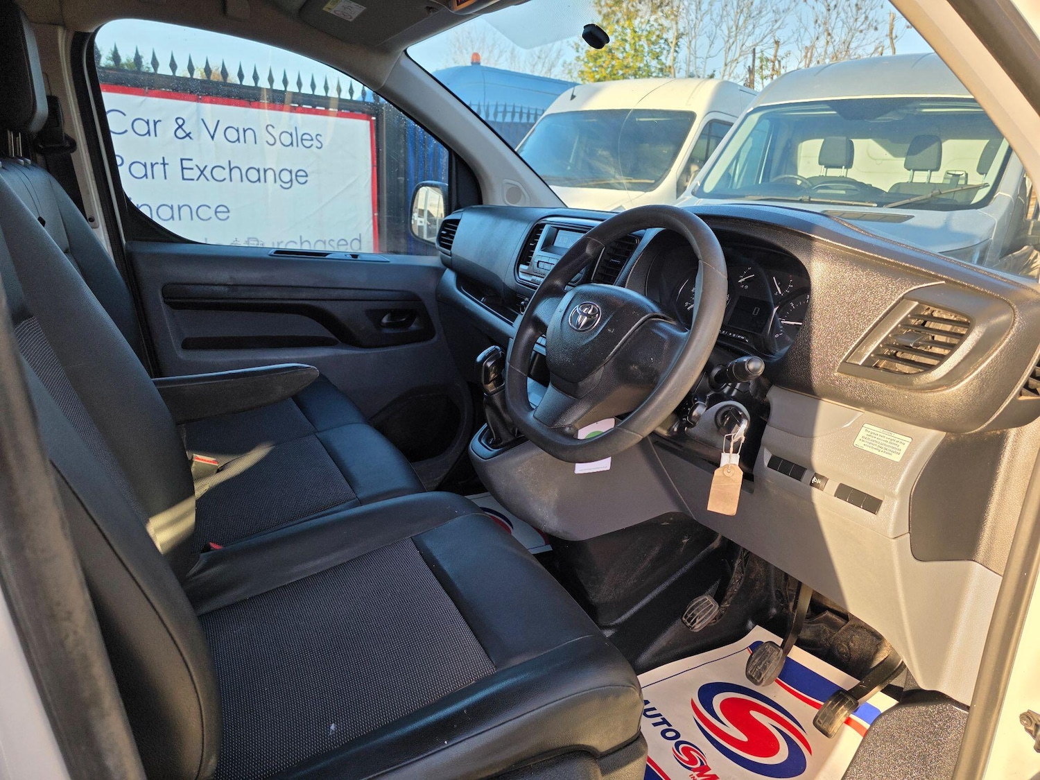 Used Toyota ProAce 2017 for sale - 76632829: Photo 10