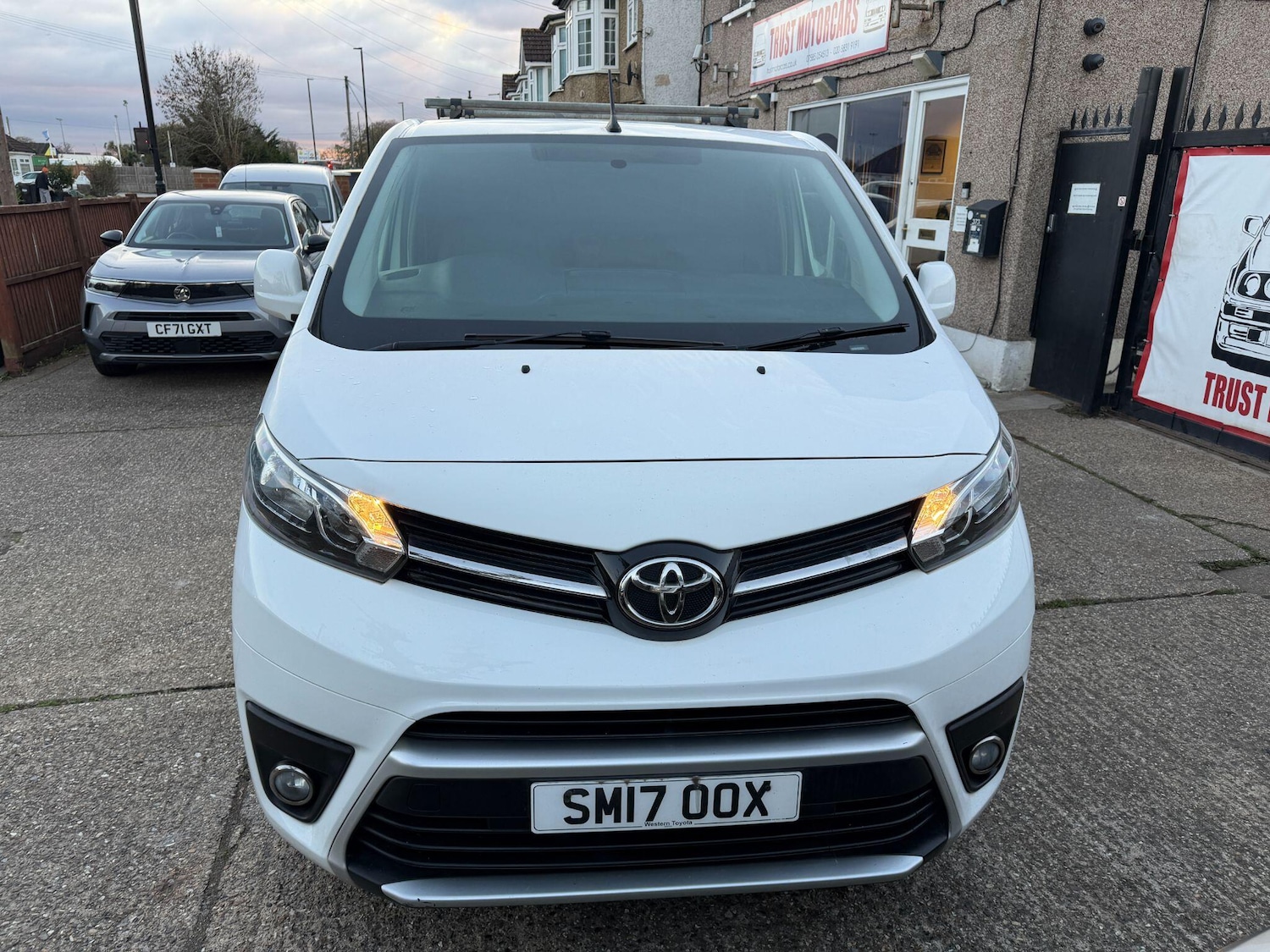 Used Toyota ProAce 2017 for sale - 76632829: Photo 8