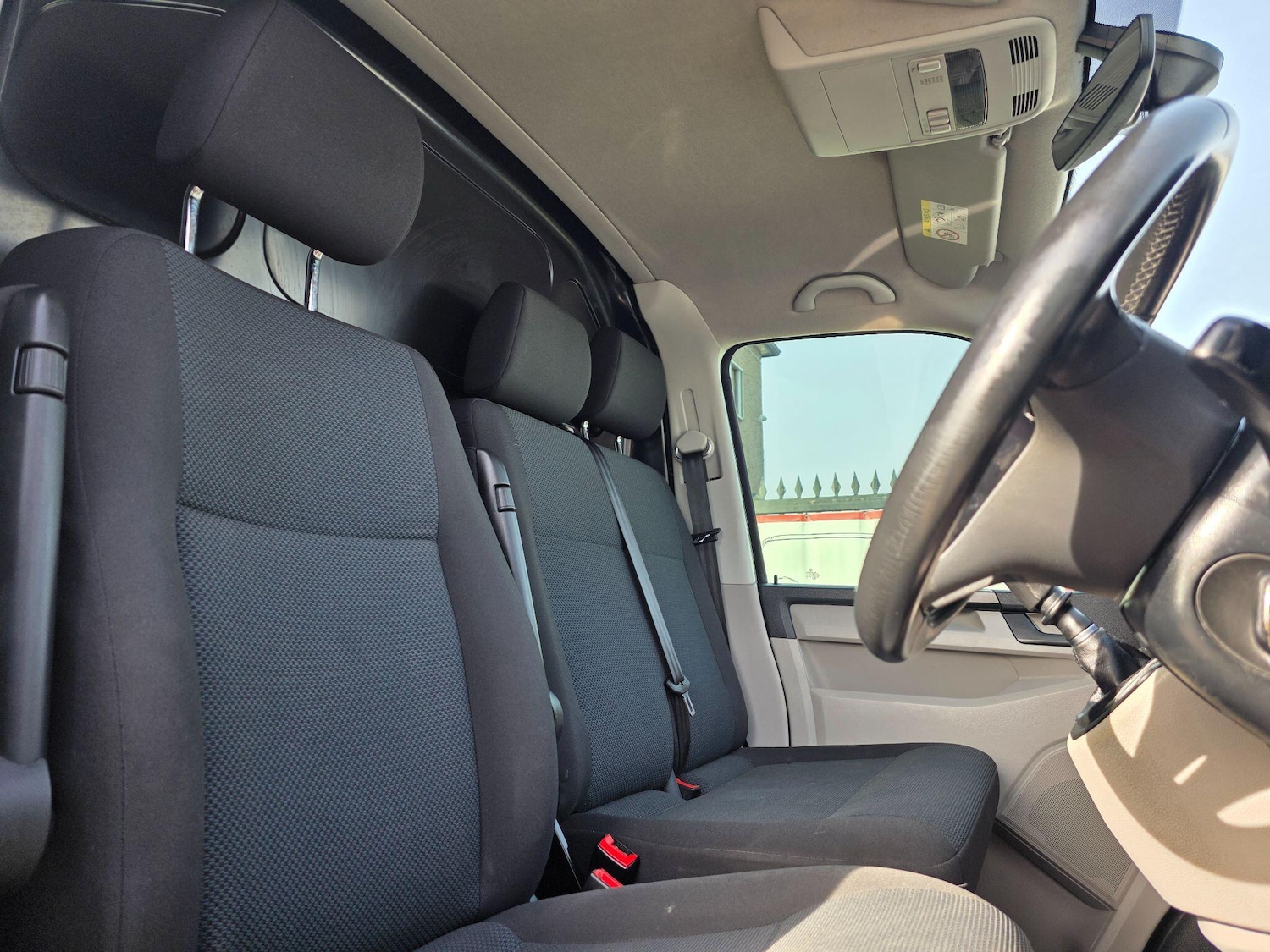 Used Volkswagen Transporter 2016 for sale - 77585657: Photo 27