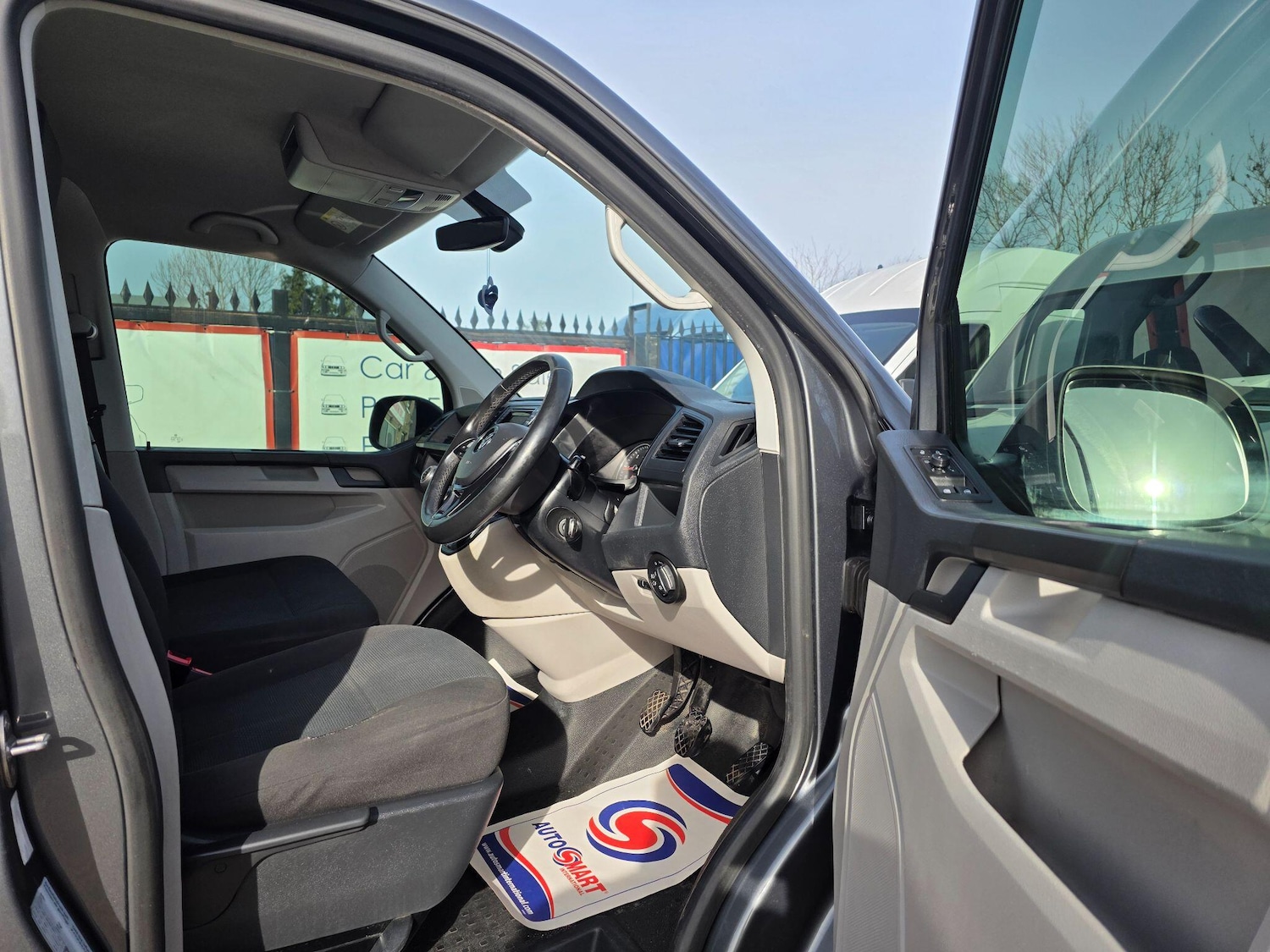 Used Volkswagen Transporter 2016 for sale - 77585657: Photo 29