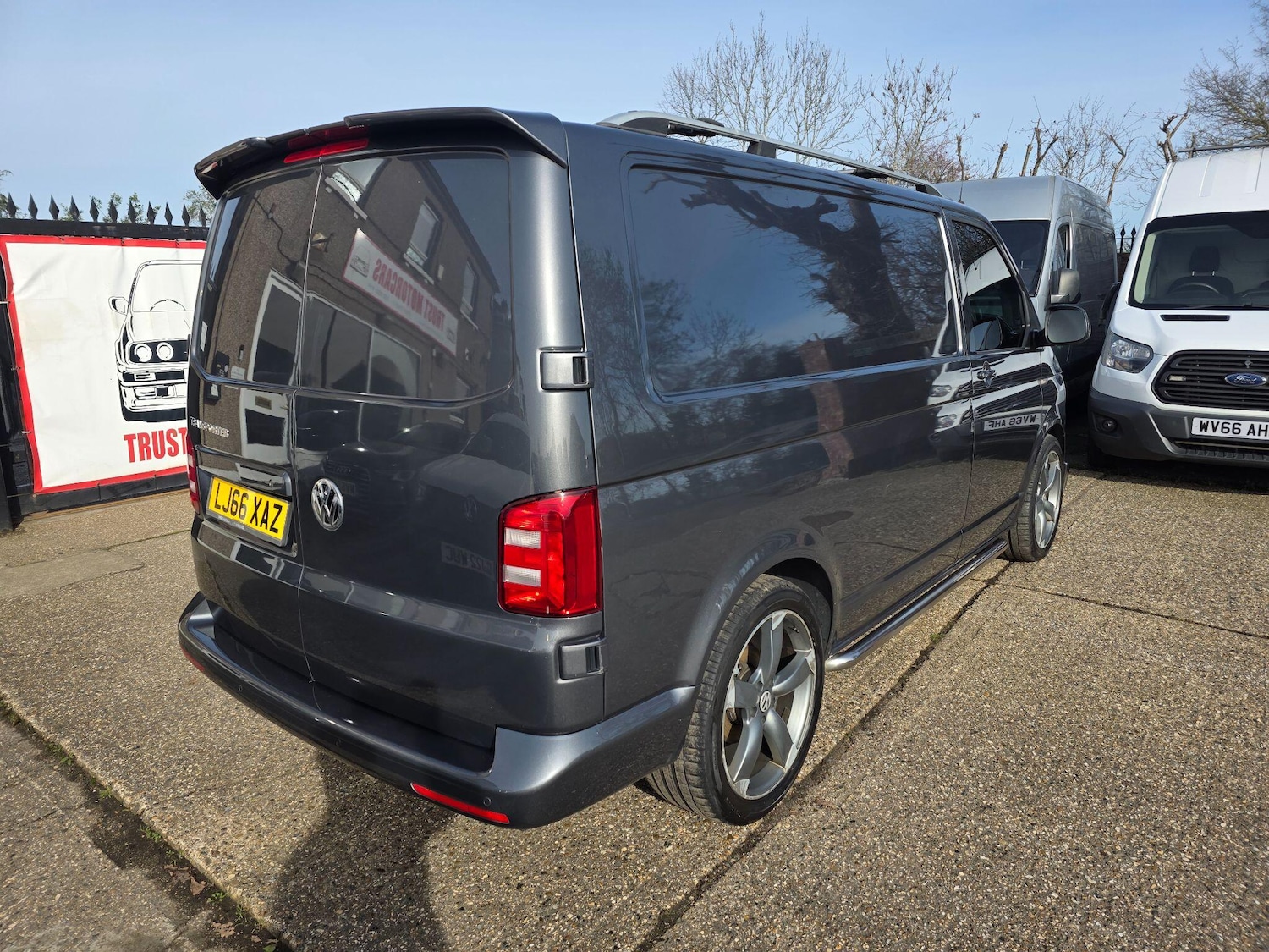 Used Volkswagen Transporter 2016 for sale - 77585657: Photo 3
