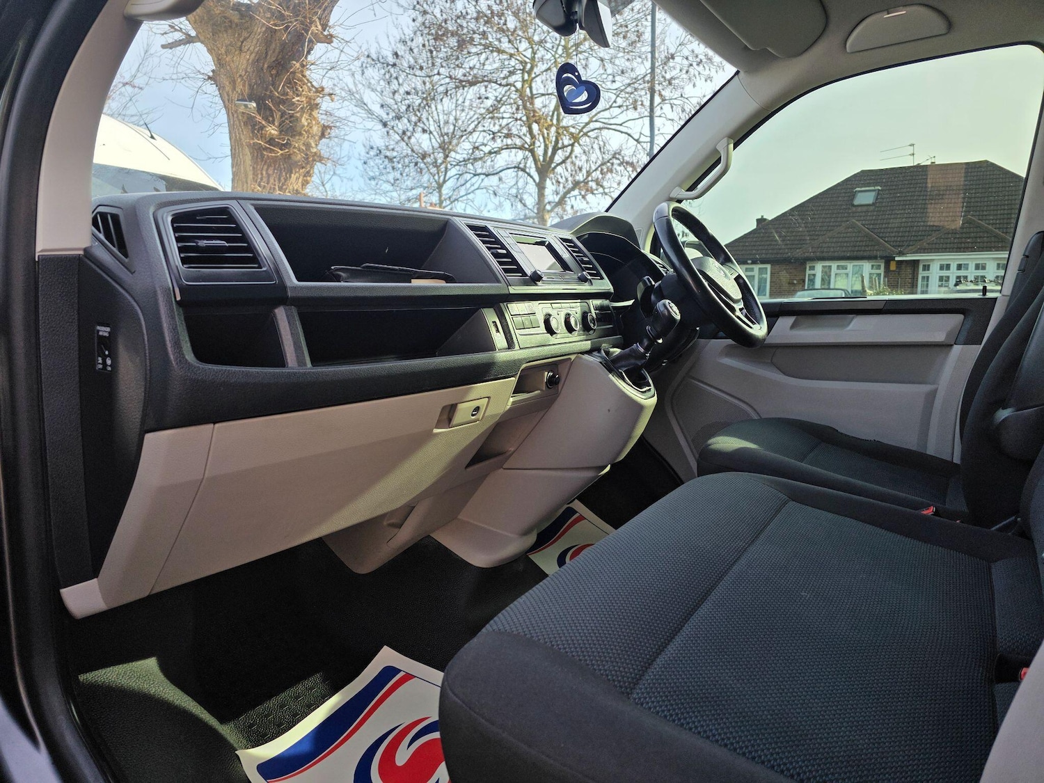 Used Volkswagen Transporter 2016 for sale - 77585657: Photo 36