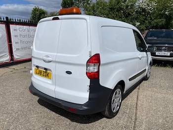 Used Ford Transit Courier 2018 for sale - 76991345: Photo