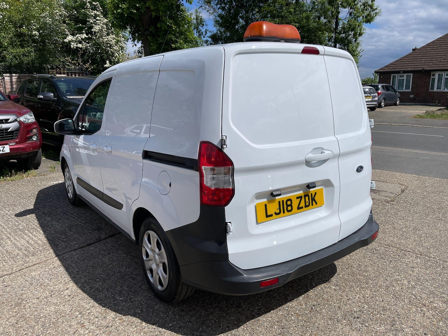 Used Ford Transit Courier 2018 for sale - 76991345: Photo 6