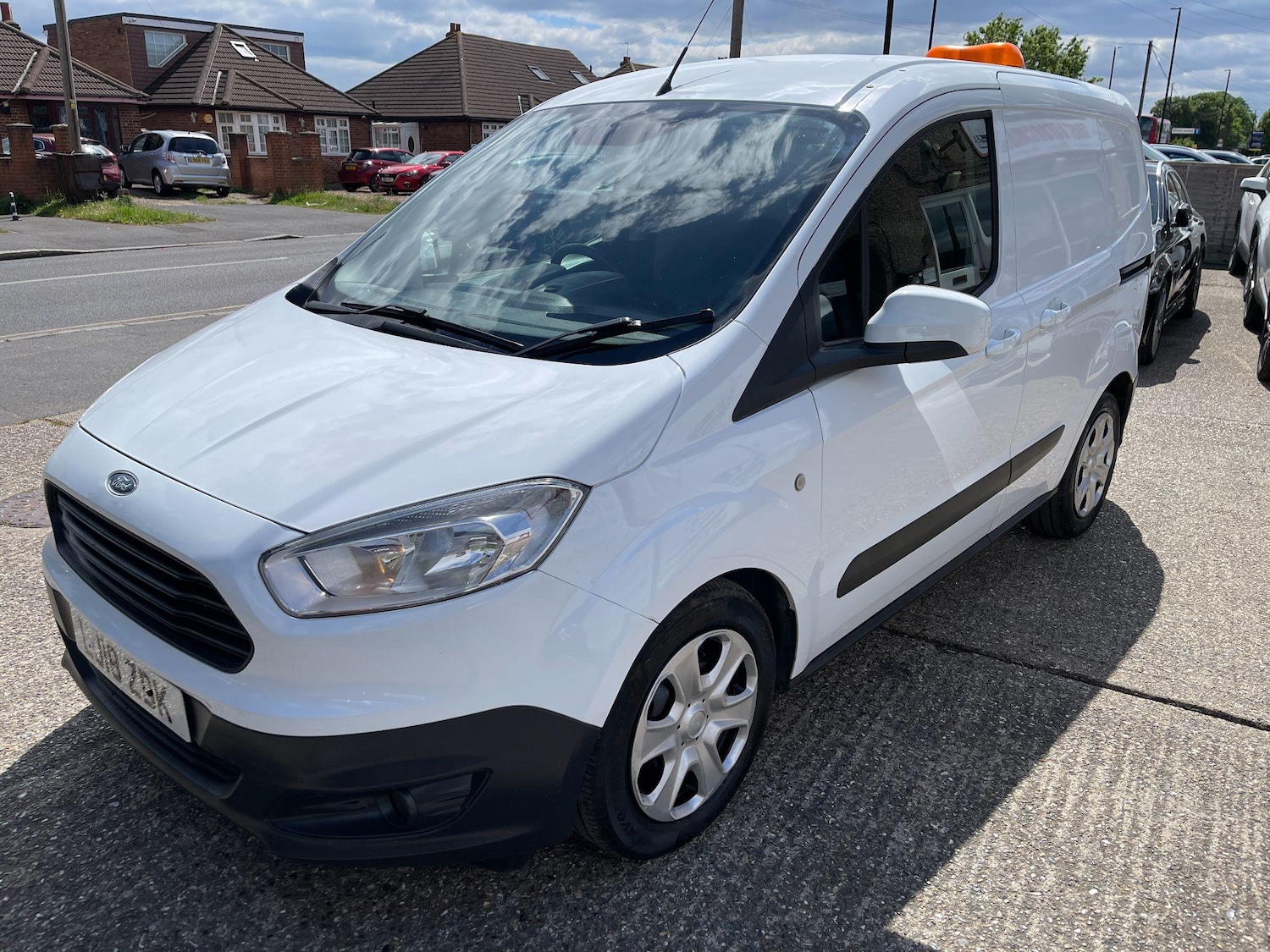 Used Ford Transit Courier 2018 for sale - 76991345: Photo 9
