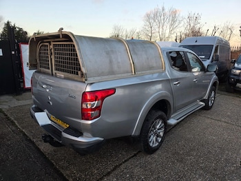 Used Mitsubishi L200 2017 for sale - 77015802: Photo