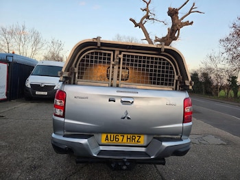 Used Mitsubishi L200 2017 for sale - 77015802: Photo