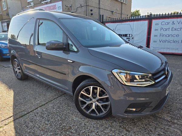 Used Volkswagen Caddy 2017 for sale - 76042110: Photo 1