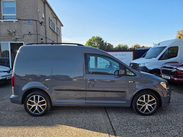 Used Volkswagen Caddy 2017 for sale - 76042110: Photo 2