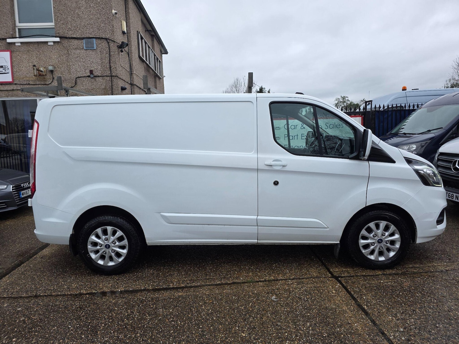 Used Ford Transit Custom 2019 for sale - 77647120: Photo 3