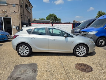 Used Vauxhall Astra 2010 for sale - 79248018: Photo
