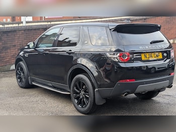 Used Land Rover Discovery Sport 2016 for sale - 78179044: Photo