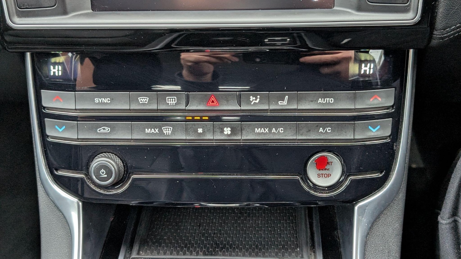 Used Jaguar XE 2016 for sale - 77022906: Photo 33