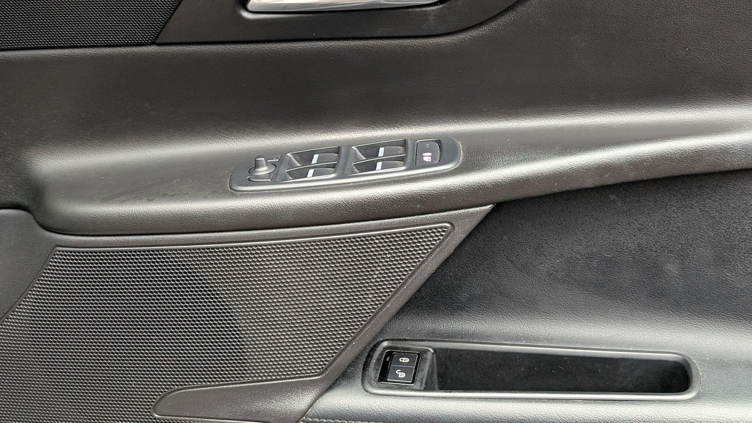 Used Jaguar XE 2016 for sale - 77022906: Photo 35