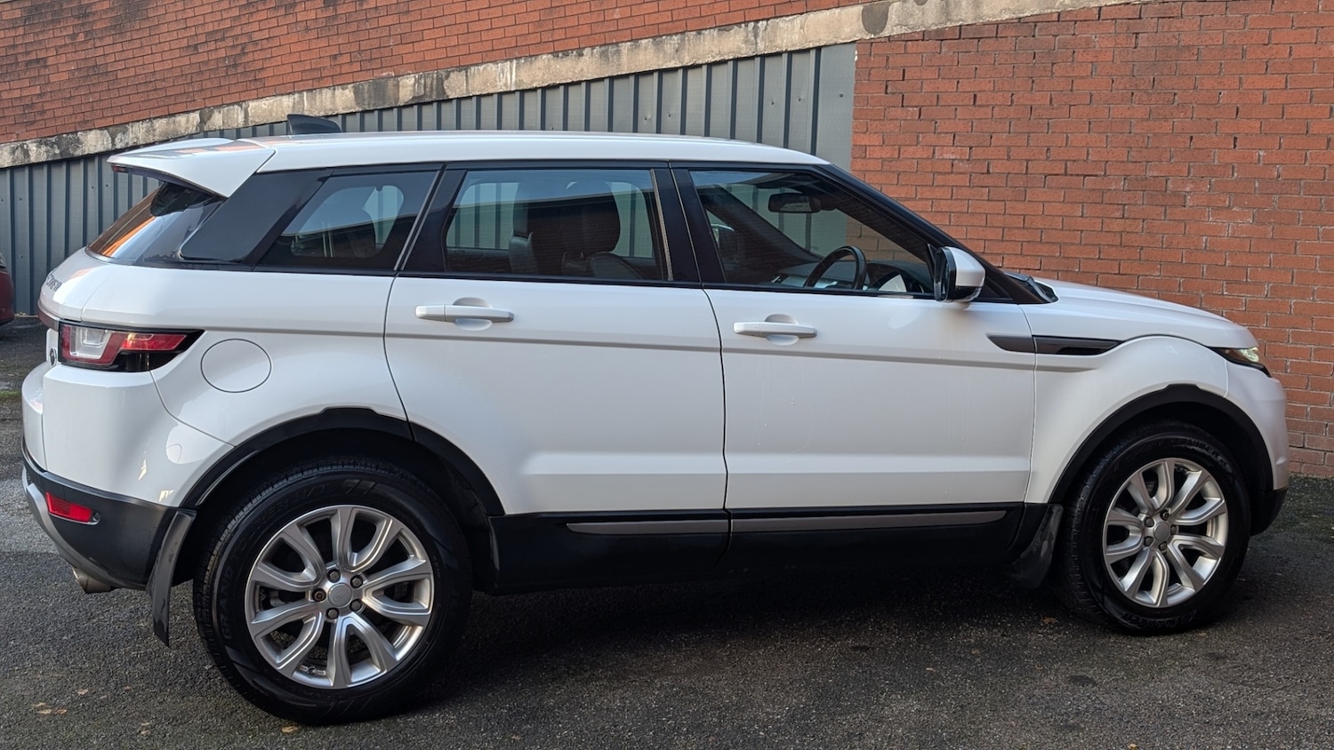 Used Land Rover Range Rover Evoque 2016 for sale - 76893319: Photo 4
