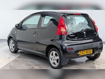 Used Peugeot 107 2009 for sale - 79578380: Photo