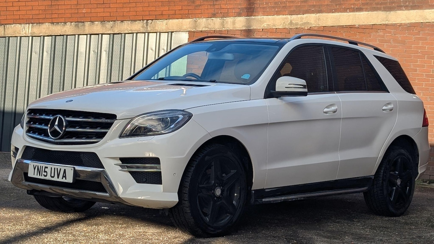 Used Mercedes-Benz M Class 2015 for sale - 77022923: Photo 3