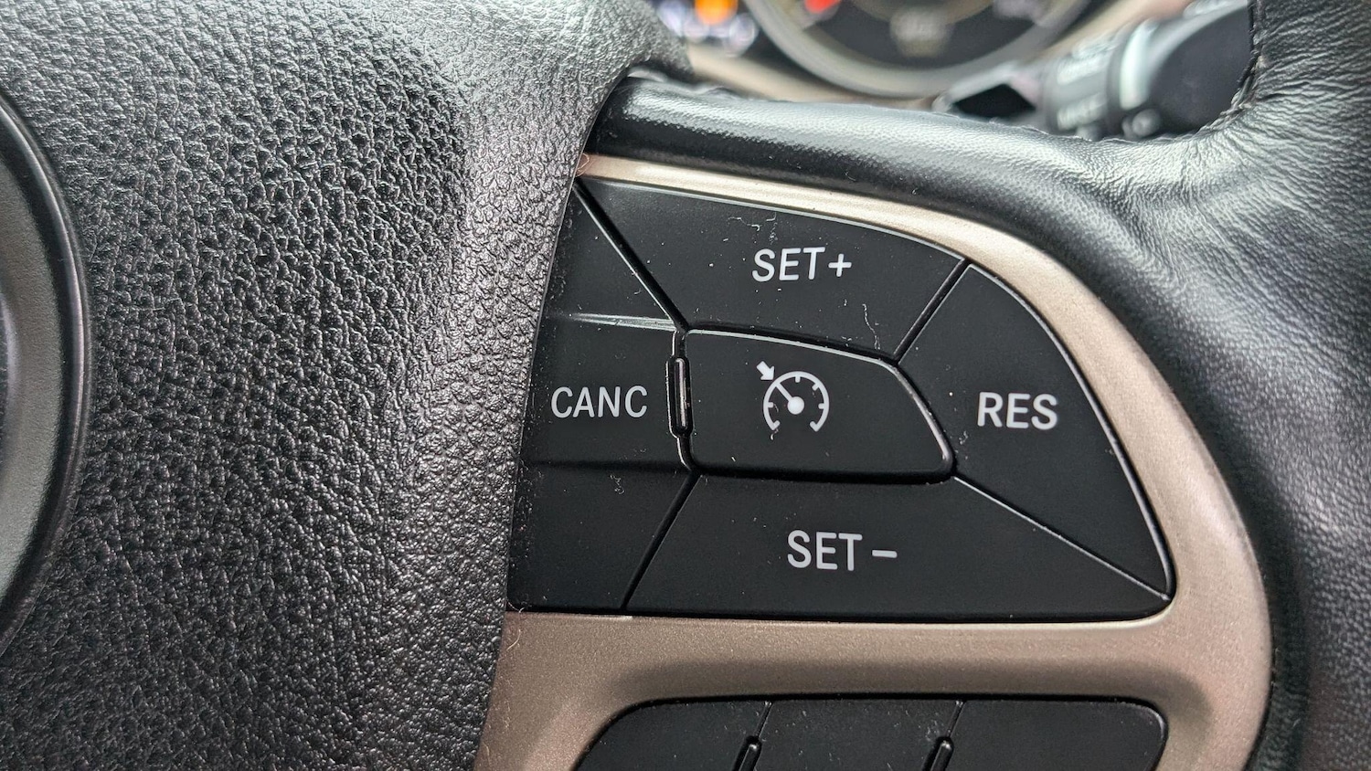 Used Jeep Cherokee 2015 for sale - 77799892: Photo 19