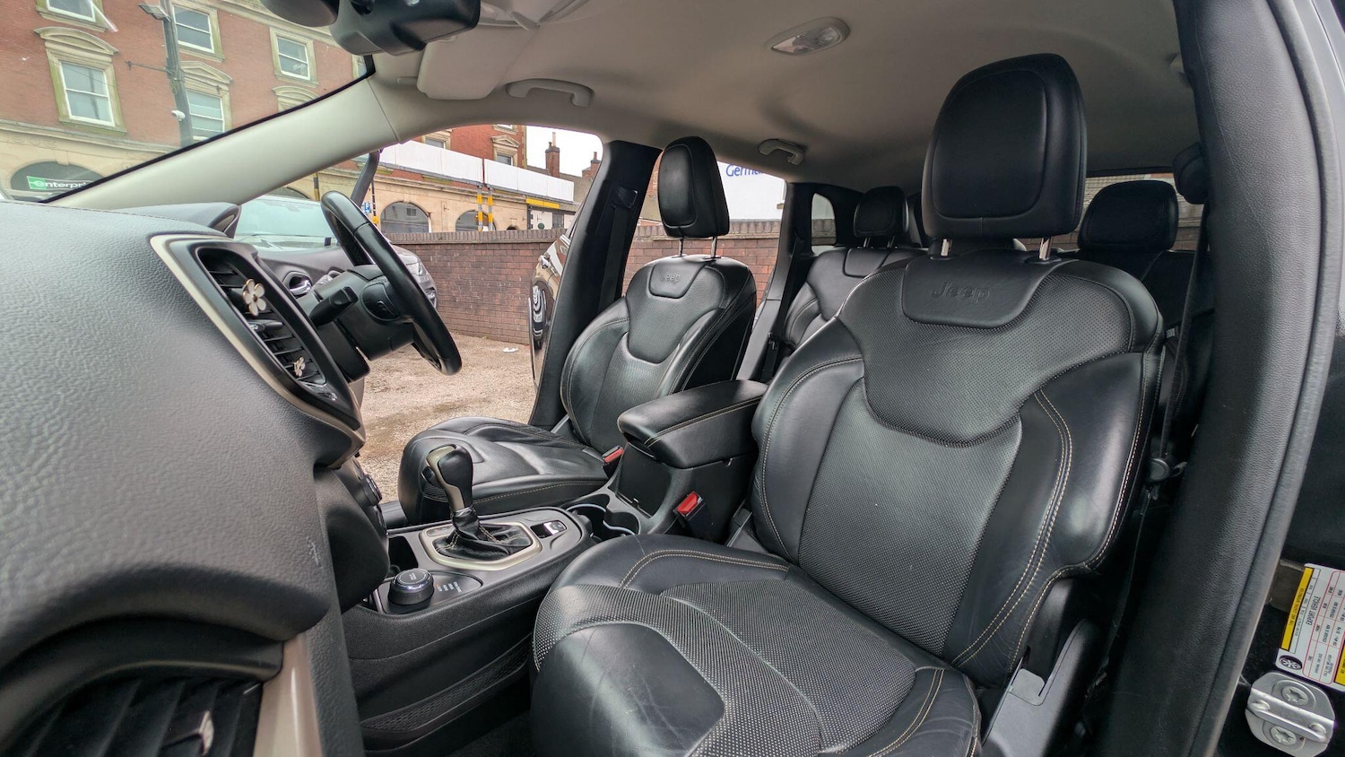 Used Jeep Cherokee 2015 for sale - 77799892: Photo 31