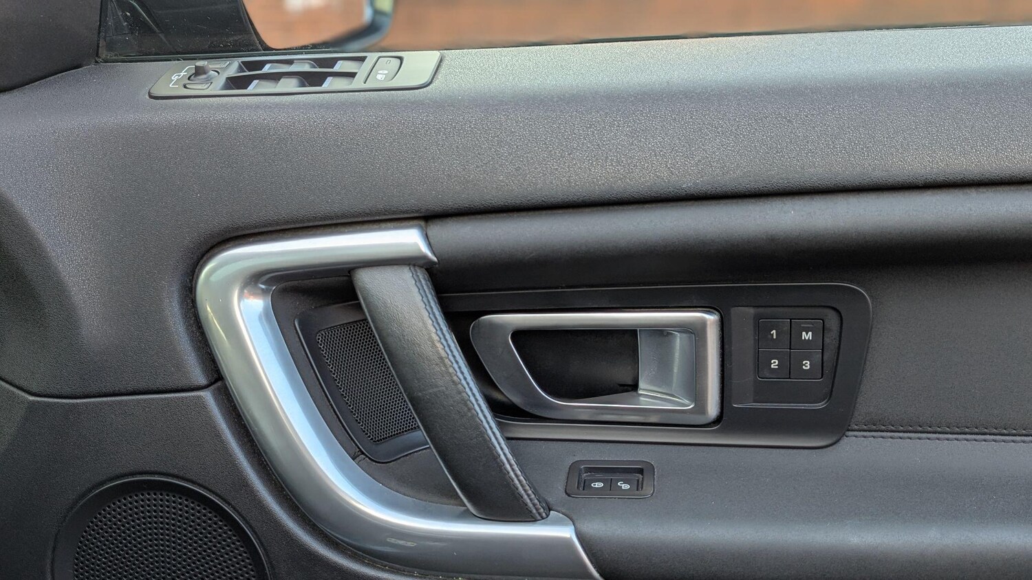 Used Land Rover Discovery Sport 2016 for sale - 77971900: Photo 25