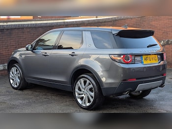 Used Land Rover Discovery Sport 2016 for sale - 77971900: Photo