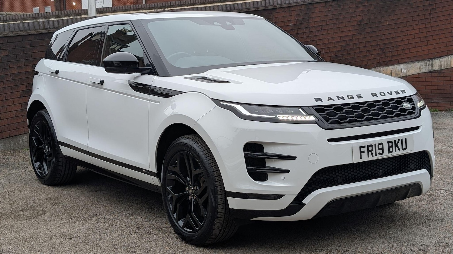 Used Land Rover Range Rover Evoque 2019 for sale - 77799890: Photo 2