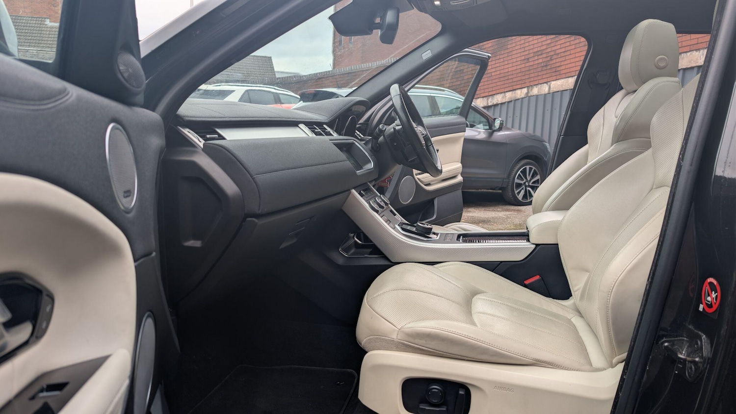 Used Land Rover Range Rover Evoque 2016 for sale - 77022900: Photo 8