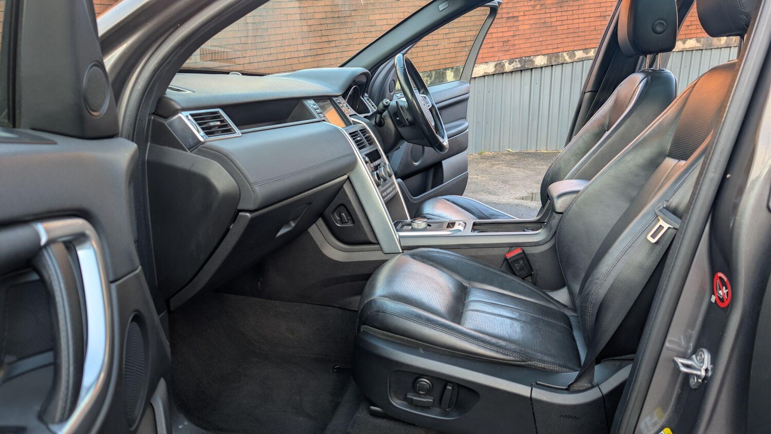 Used Land Rover Discovery Sport 2016 for sale - 77022922: Photo 34