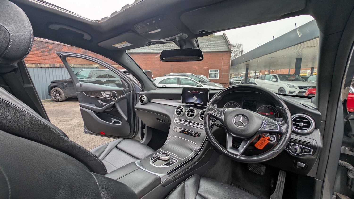 Used Mercedes-Benz GLC 2019 for sale - 77576546: Photo 10