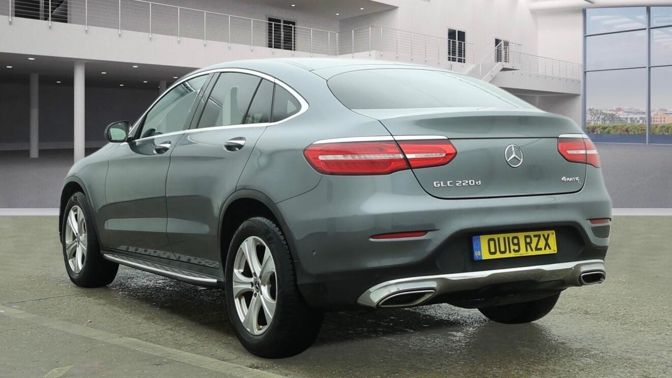 Used Mercedes-Benz GLC 2019 for sale - 77576546: Photo 3