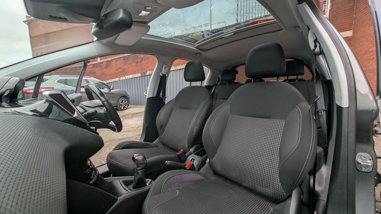 Used Peugeot 208 2019 for sale - 77164261: Photo 12