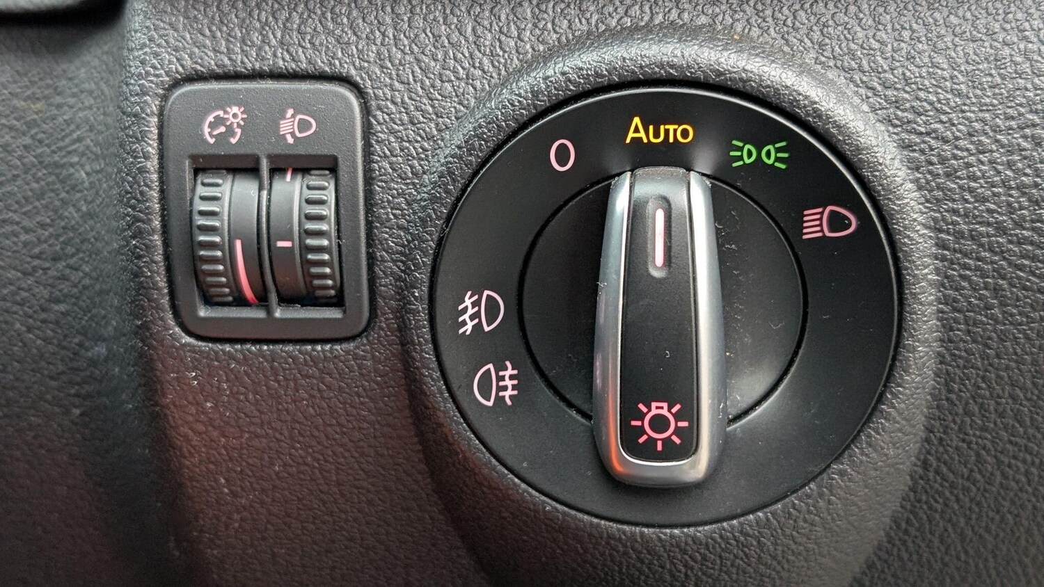 Used Volkswagen Tiguan 2013 for sale - 77786306: Photo 22