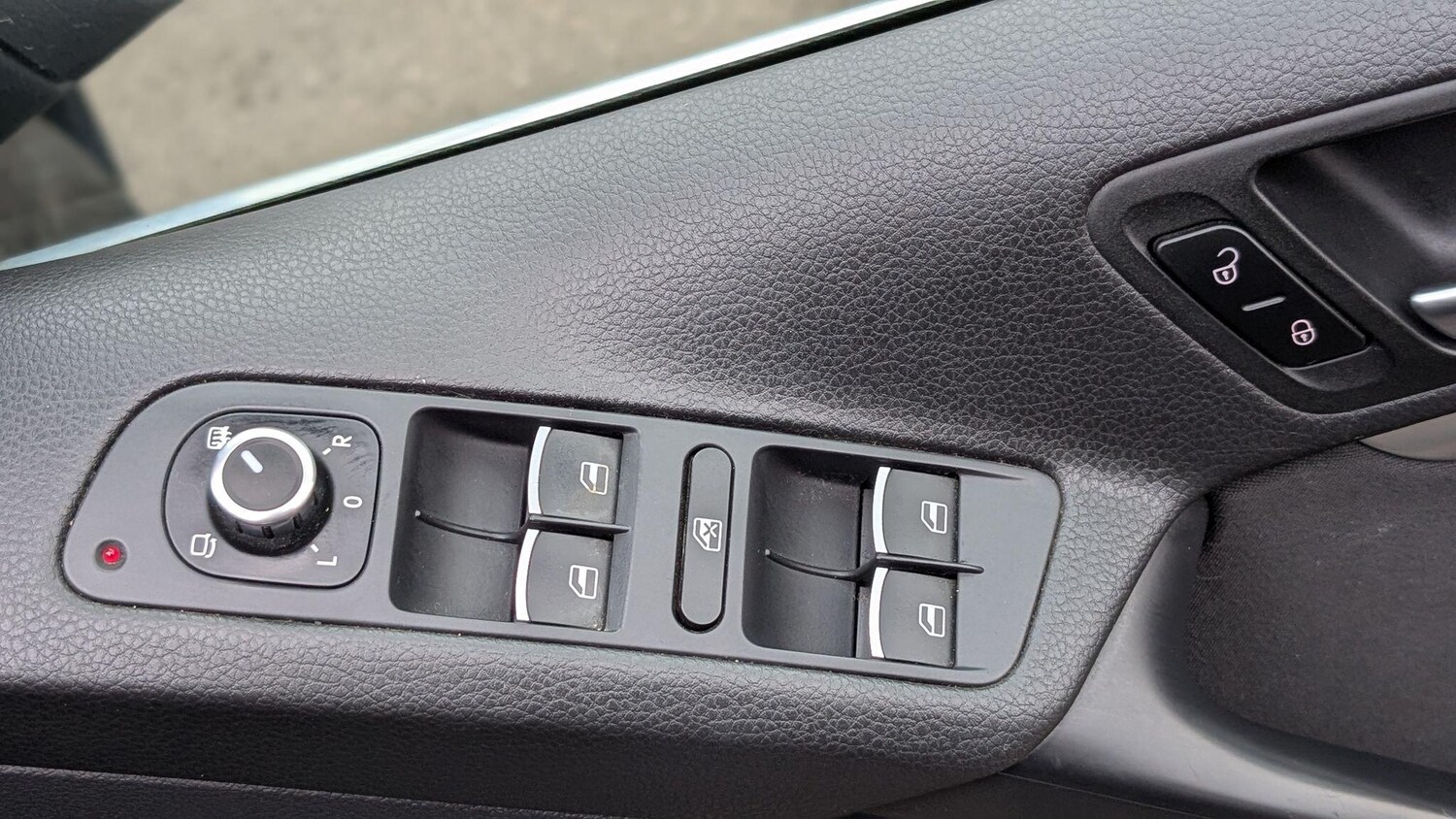 Used Volkswagen Tiguan 2013 for sale - 77786306: Photo 23