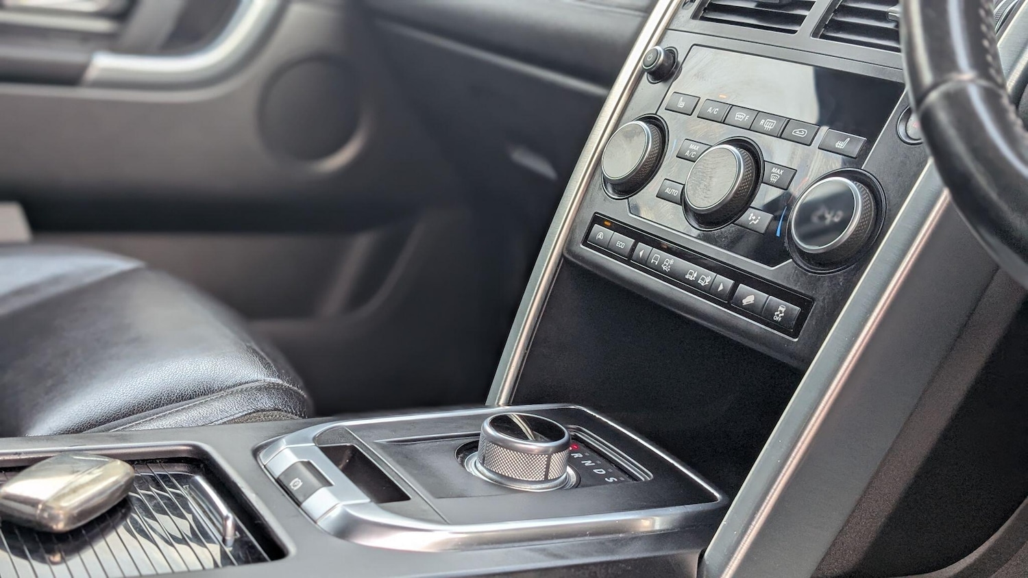 Used Land Rover Discovery Sport 2016 for sale - 77983057: Photo 10