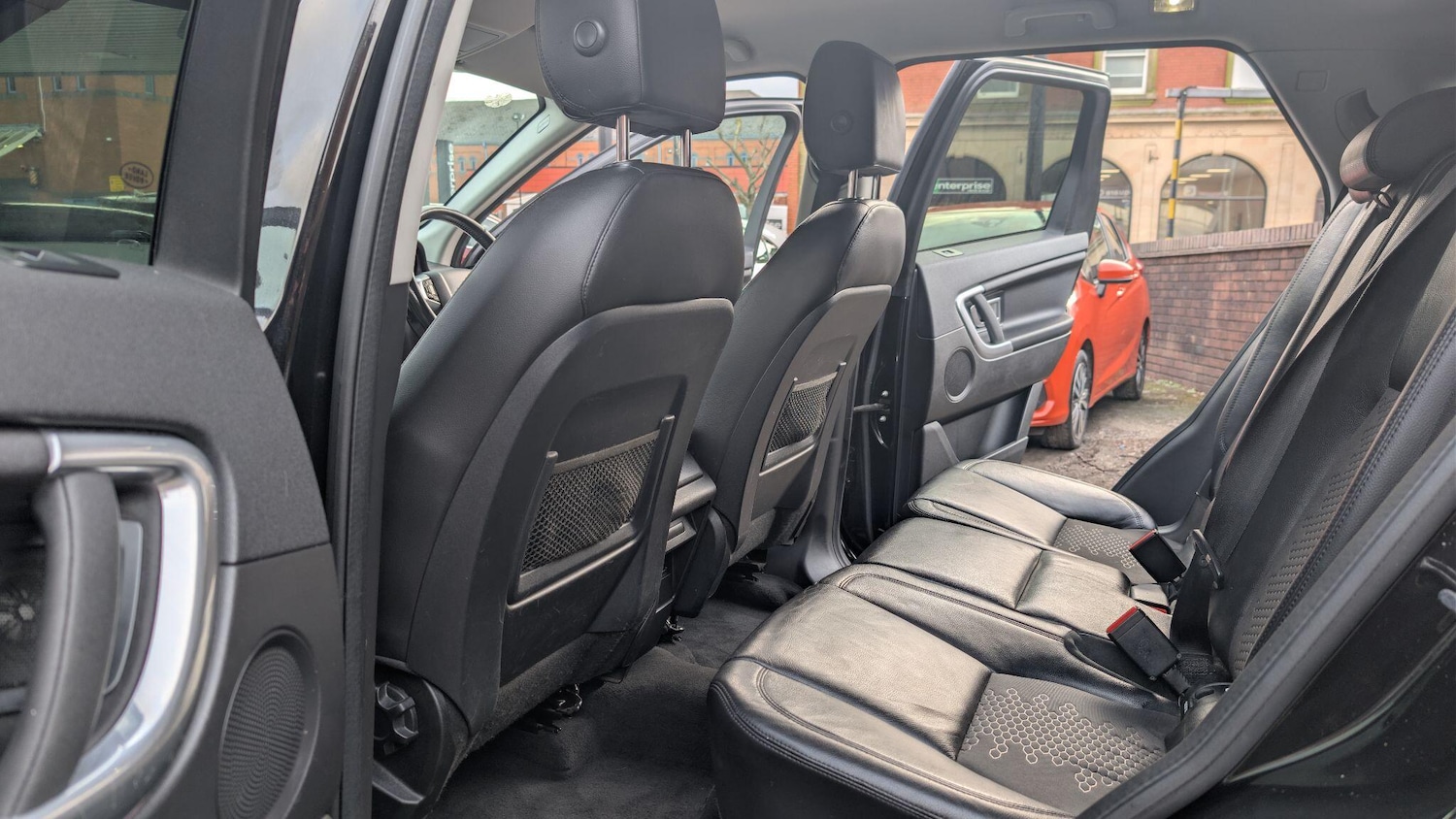 Used Land Rover Discovery Sport 2016 for sale - 77983057: Photo 16