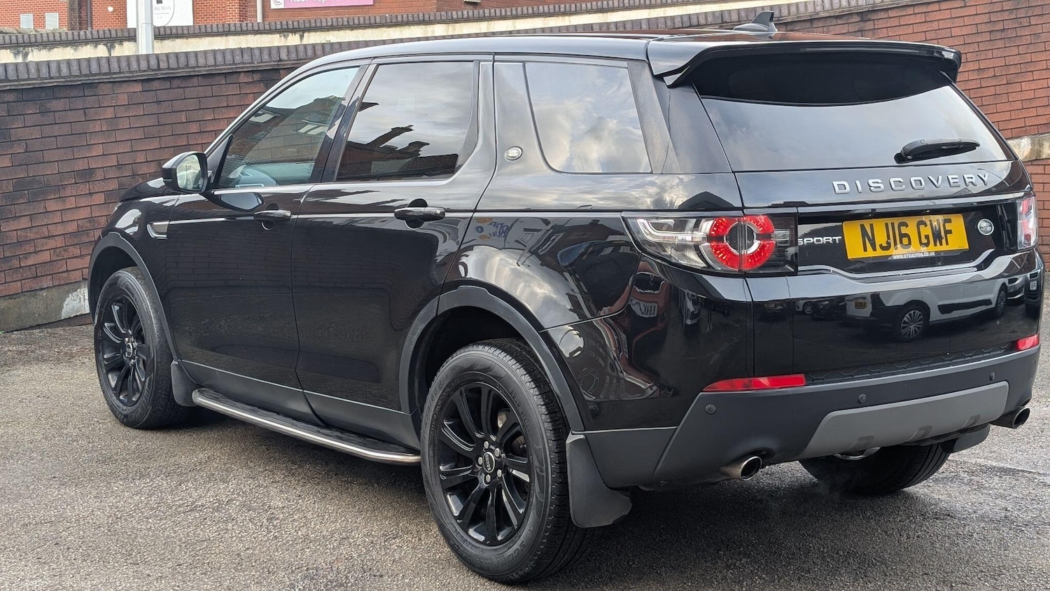 Used Land Rover Discovery Sport 2016 for sale - 77983057: Photo 5